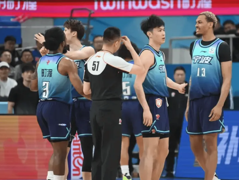 2026世界杯官方app下载-北青：对于刺头外援如何约束？宁波零容忍的做法树立了标杆